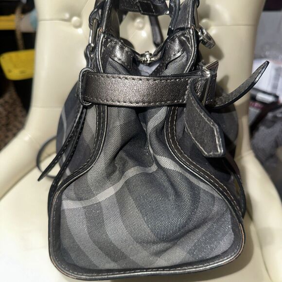 Authentic Burberry Gray Beat Check Shimmer Metallic Leather Crossbody Handbag - Picture 7 of 14